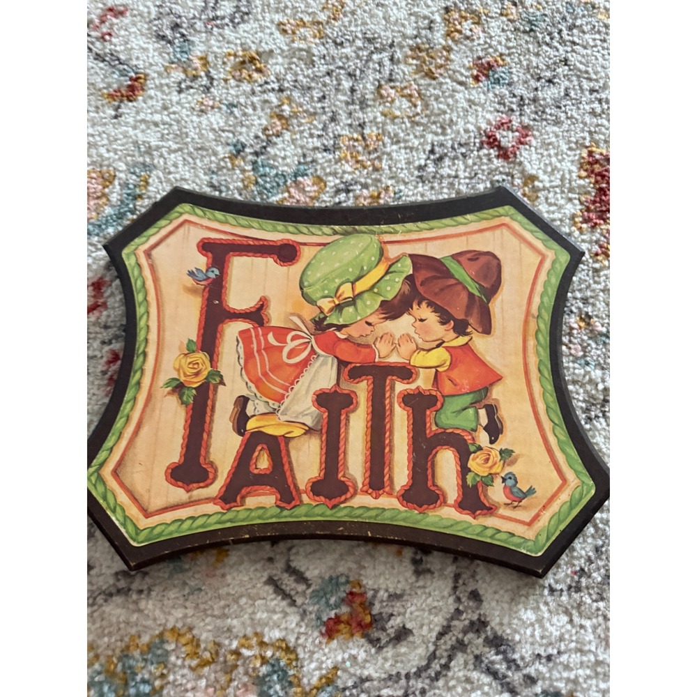 Vintage 1970s Faith Wooden Wall Plaque Praying Children Retro Scalloped Edge